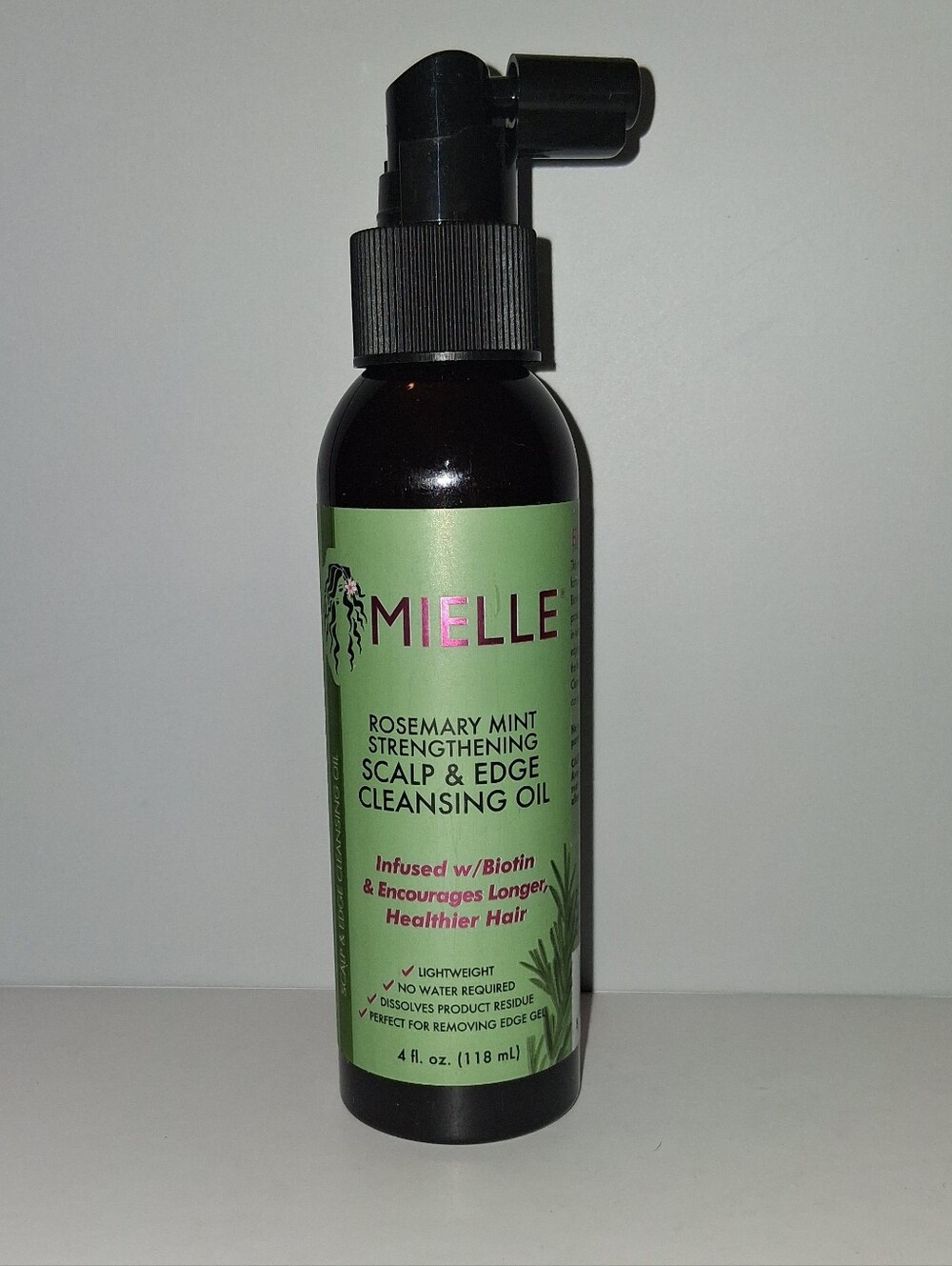 Mielle Rosemary Mint Strengthening Scalp & Edge Cleansing Oil